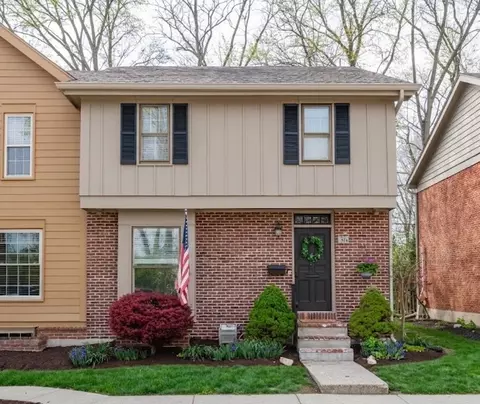 36 Nicholson Ct, Washington Township, OH 45459