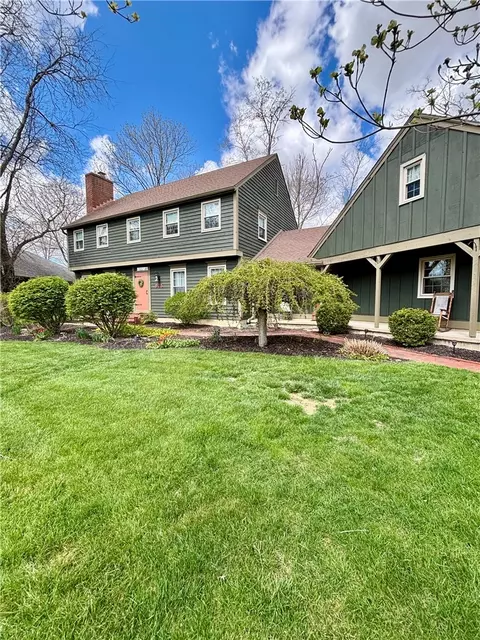 925 Scenic Knl, Tipp City, OH 45371