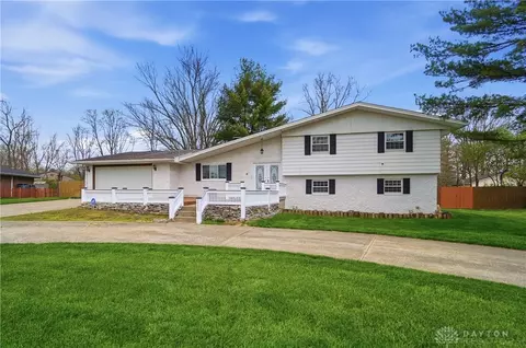 2535 Valdina Dr, Dayton, OH 45434