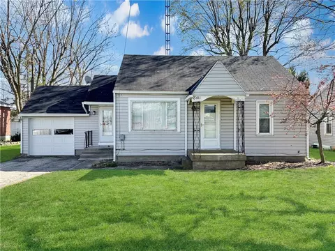 8411 Pitsburg Laura Rd, Pitsburg, OH 45358