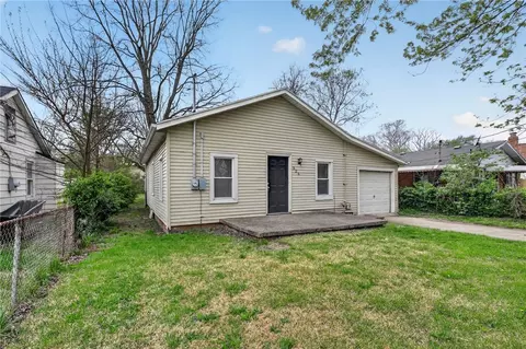 525 Blue Bell Rd, Riverside, OH 45431