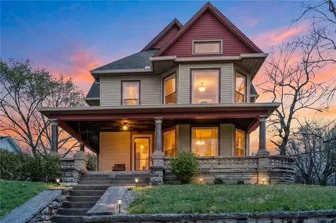 523 S Detroit St, Xenia, OH 45385