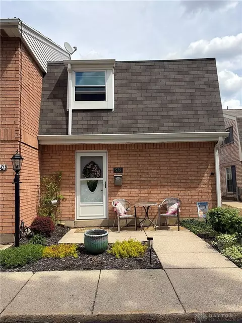 528 Adrian Ct #528, Brookville, OH 45309
