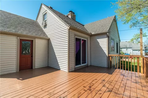 Exterior - 61 Martha Ave, Centerville, OH 45458 photo 4 of 7