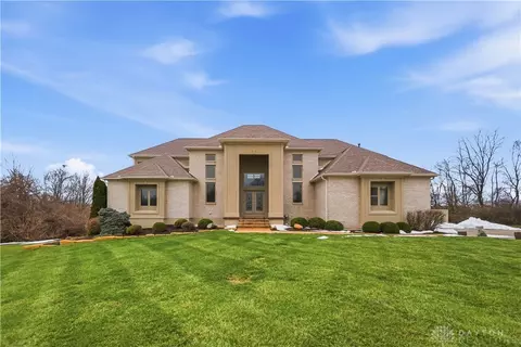 7545 Deer Path Ct, Springboro, OH 45066