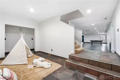 Entry Way - 7545 Deer Path Ct, Springboro, OH 45066 photo 8 of 9