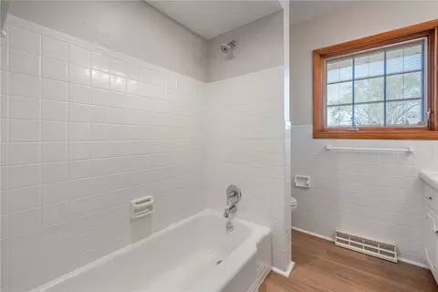 Bath - 804 Lovetta Dr, Kettering, OH 45429 photo 1 of 3