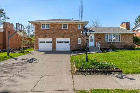 Exterior - 804 Lovetta Dr, Kettering, OH 45429 photo 8 of 8