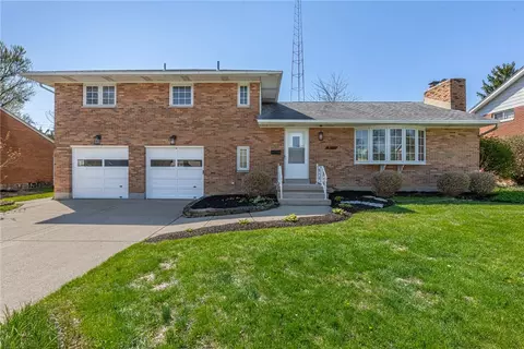 804 Lovetta Dr, Kettering, OH 45429