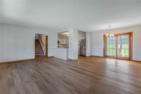 Living - 804 Lovetta Dr, Kettering, OH 45429 photo 1 of 5