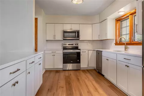 Kitchen - 804 Lovetta Dr, Kettering, OH 45429 photo 1 of 4