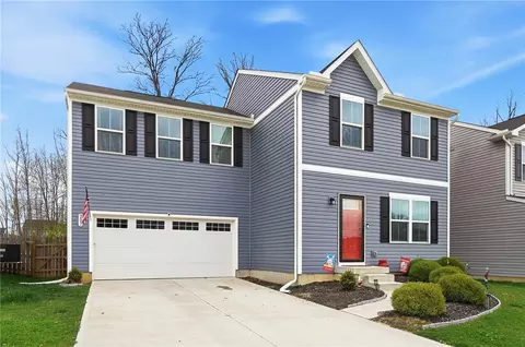 Exterior - 207 Chesapeake Cir, Springfield, OH 45505 photo 2 of 9