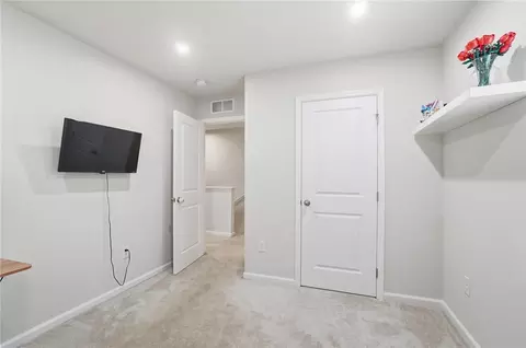 Other - 207 Chesapeake Cir, Springfield, OH 45505 photo 8 of 14