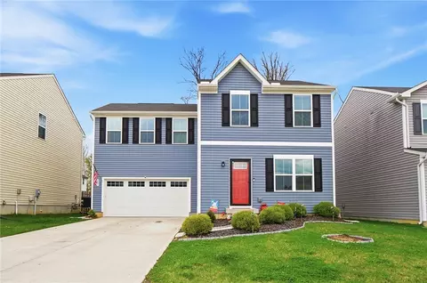 Exterior - 207 Chesapeake Cir, Springfield, OH 45505 photo 3 of 9
