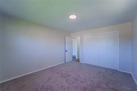 Bedroom - 1708 Brookhollow Dr, Springfield, OH 45504 photo 6 of 6