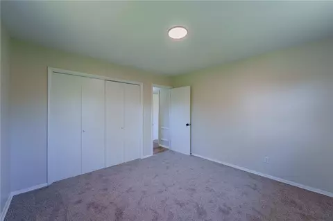 Bedroom - 1708 Brookhollow Dr, Springfield, OH 45504 photo 2 of 6