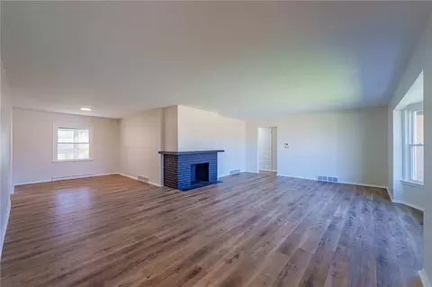 Living - 1708 Brookhollow Dr, Springfield, OH 45504 photo 1 of 5