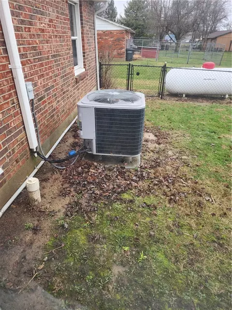 Exterior - 1262 Surface Rd, Eaton, OH 45320 photo 11 of 16