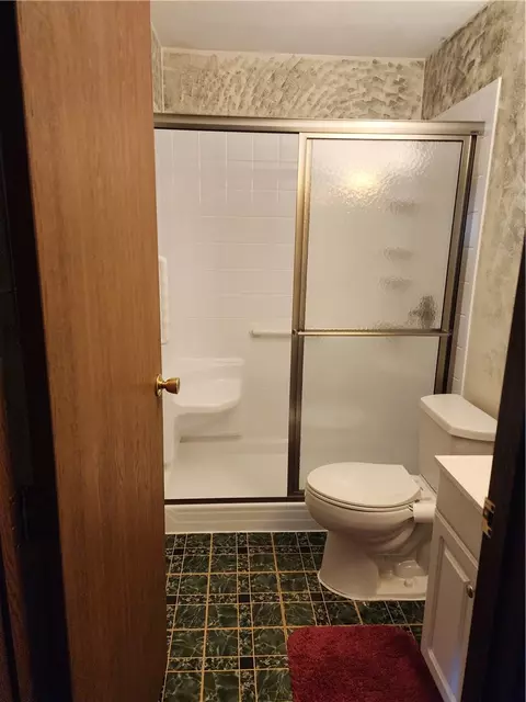 Bath - 1262 Surface Rd, Eaton, OH 45320 photo 1 of 2