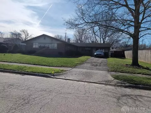 321 Eppington Dr, Dayton, OH 45426 photo 2