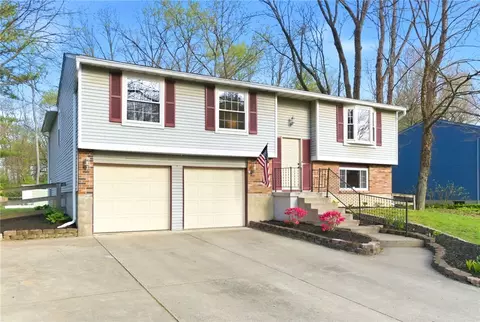 4096 Willow Run Dr, Beavercreek, OH 45430
