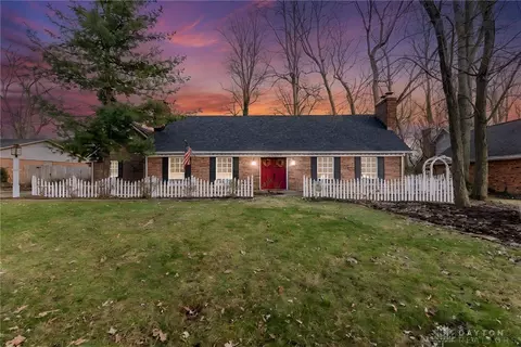 4740 Bokay Dr, Kettering, OH 45440