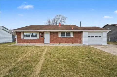 419 Falcon Dr, New Carlisle, OH 45344