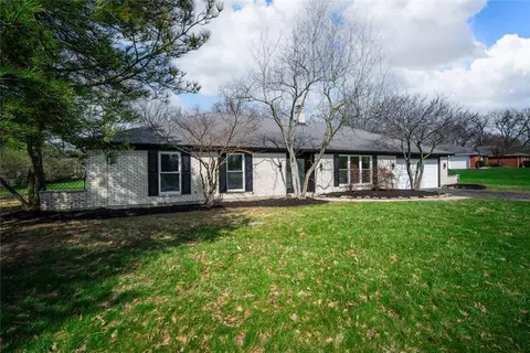 1221 Wood Mill Trl, Centerville, OH 45459