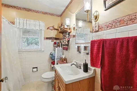 Bath - 2064 Fairfield Pike, Springfield, OH 45502 photo 1 of 1