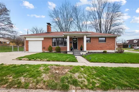 4320 Renwood Dr, Dayton, OH 45429