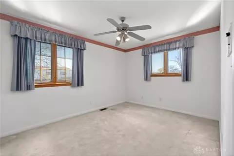 Bedroom - 3233 Carrier Ave, Kettering, OH 45429 photo 5 of 8