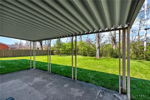 Exterior - 3233 Carrier Ave, Kettering, OH 45429 photo 6 of 9