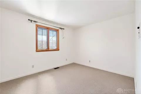Bedroom - 3233 Carrier Ave, Kettering, OH 45429 photo 7 of 8