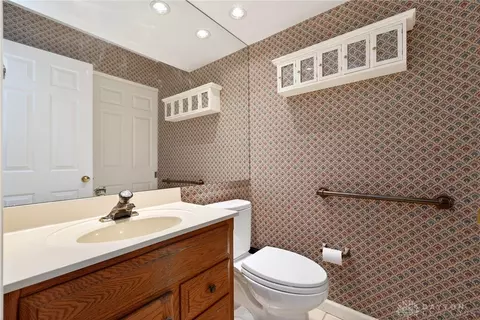 Bath - 3233 Carrier Ave, Kettering, OH 45429 photo 1 of 3