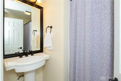 Bath - 6884 Cedar Cove Dr, Centerville, OH 45459 photo 2 of 2