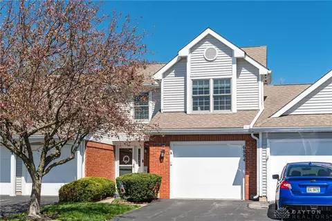 Exterior - 6884 Cedar Cove Dr, Centerville, OH 45459 photo 2 of 4