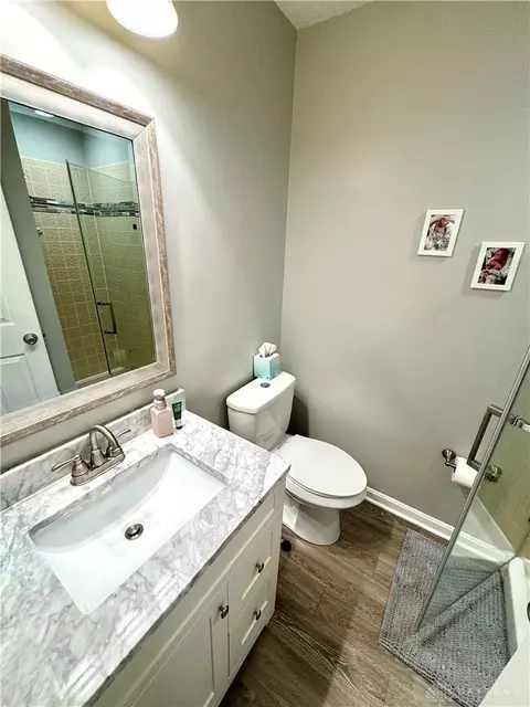 Bath - 241 Queens Xing, Centerville, OH 45458 photo 2 of 2