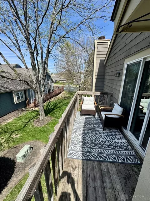 Exterior - 241 Queens Xing, Centerville, OH 45458 photo 3 of 3