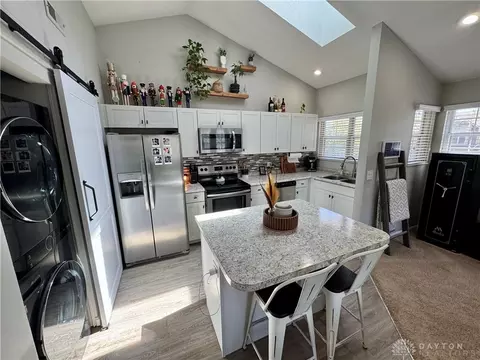 Kitchen - 241 Queens Xing, Centerville, OH 45458 photo 1 of 3