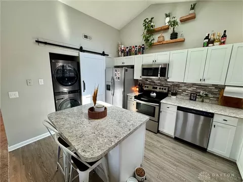Kitchen - 241 Queens Xing, Centerville, OH 45458 photo 2 of 3