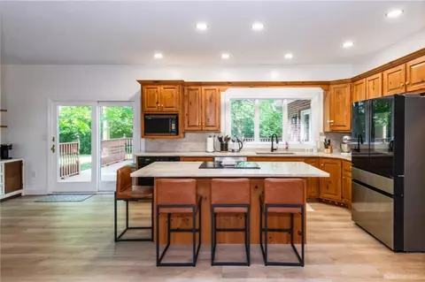 Kitchen - 4341 Lone Wolf Ave, Springfield, OH 45502 photo 4 of 6