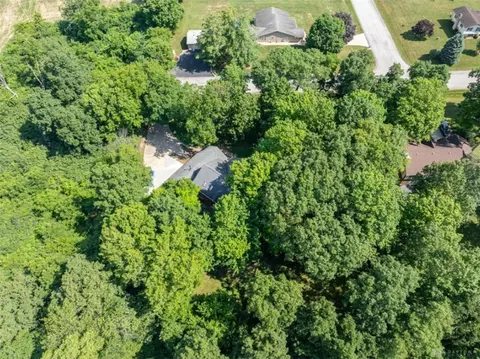 View/Area - 4341 Lone Wolf Ave, Springfield, OH 45502 photo 2 of 5