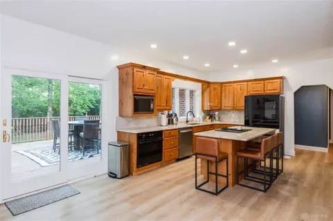 Kitchen - 4341 Lone Wolf Ave, Springfield, OH 45502 photo 1 of 6