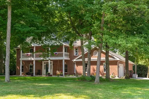 Exterior - 4341 Lone Wolf Ave, Springfield, OH 45502 photo 2 of 14