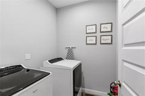 1267 Autumnview Dr, Batavia, OH 45103