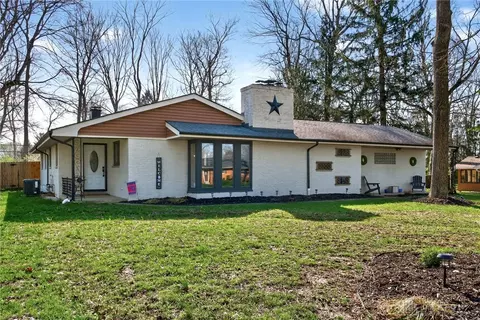 1338 Lemcke Rd, Dayton, OH 45434