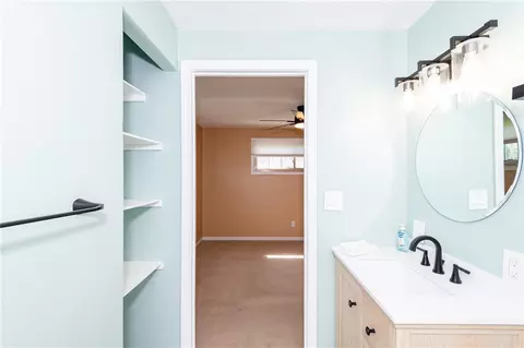 Bath - 426 Willowhurst Dr, Centerville, OH 45459 photo 4 of 7