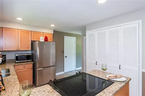Kitchen - 426 Willowhurst Dr, Centerville, OH 45459 photo 7 of 7