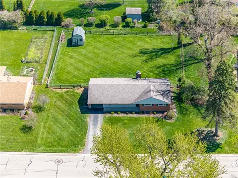 View/Area - 426 Willowhurst Dr, Centerville, OH 45459 photo 9 of 12