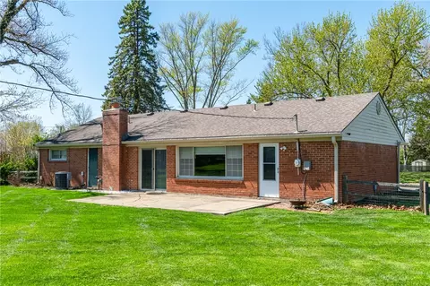 Exterior - 426 Willowhurst Dr, Centerville, OH 45459 photo 7 of 8